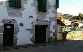 Hostal Ekaitza